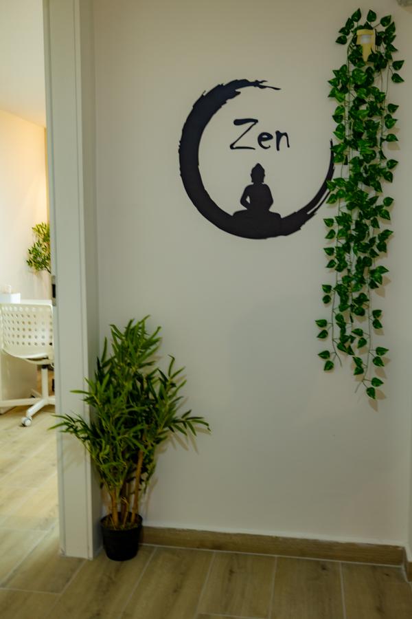 כניסה לקליניקת רפואה סינית עדי שלו בראשון לציון